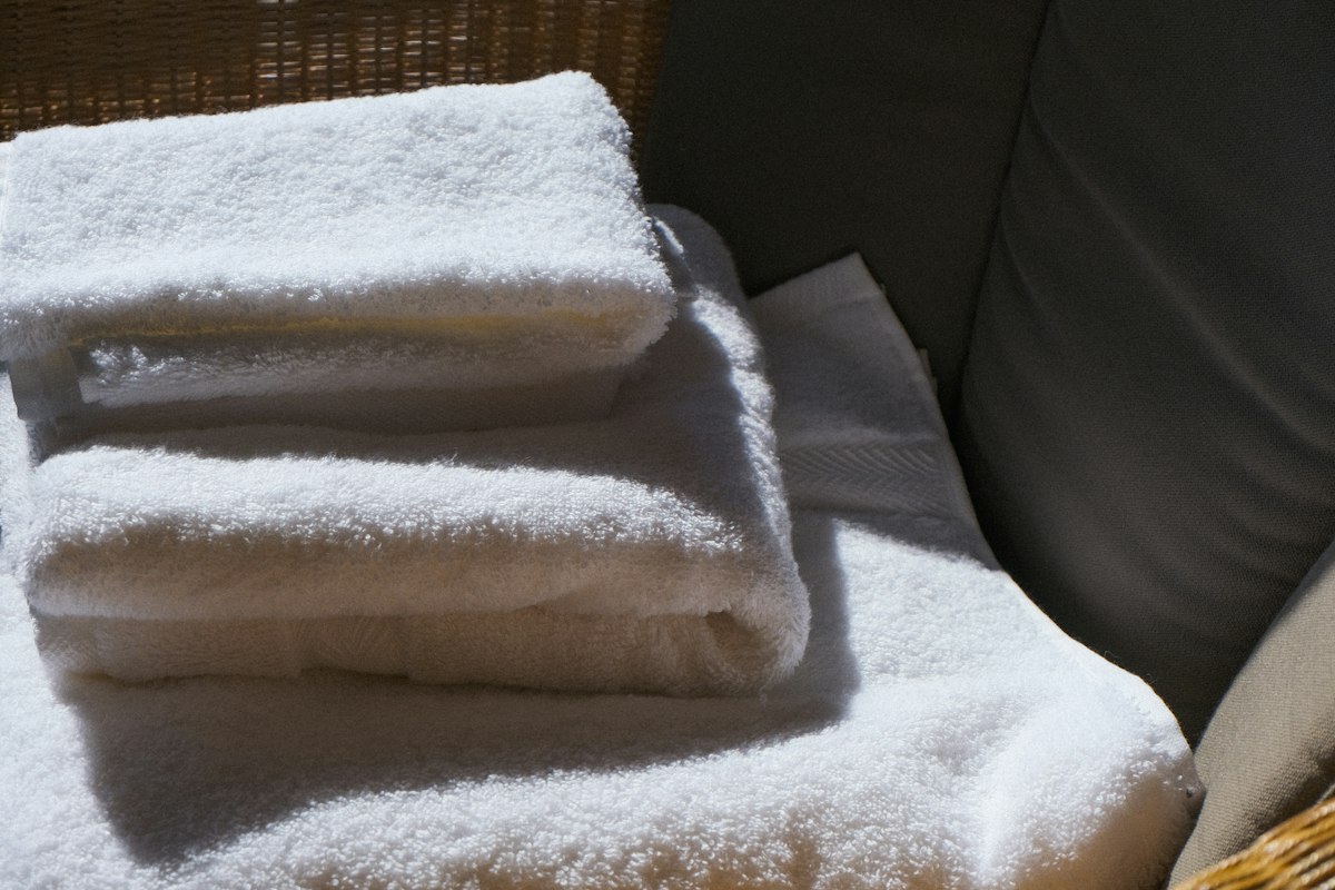 Fresh towels for every guest: short-term rental cleaning in Charlotte, NC